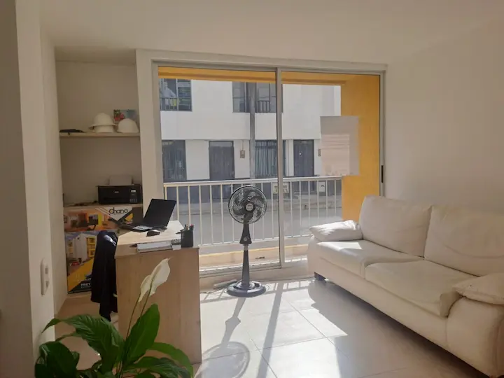 Outlet Constructora 1A